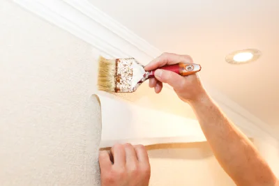 Pose de papier peint au Coudray-sur-Thelle — revêtements muraux et toiles de verre